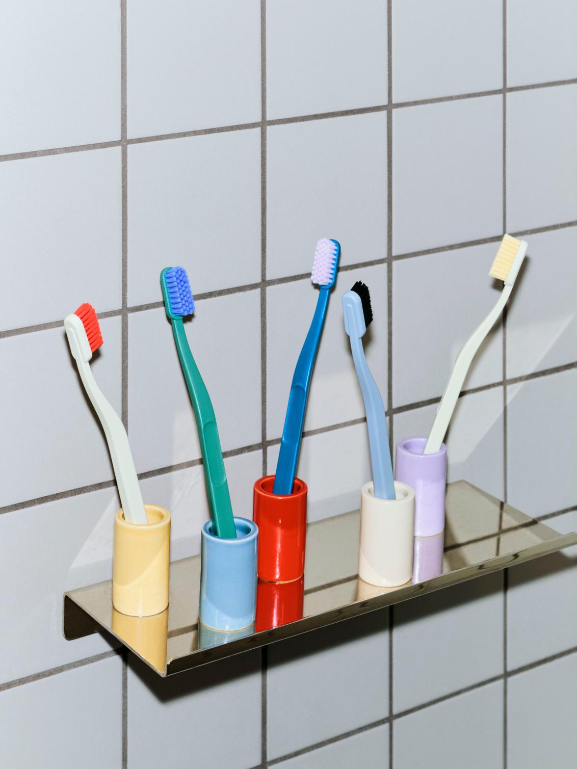 Tann Toothbrush_Toothbrush Holder.jpg