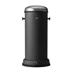 vipp-16-pedal-bin-white-01-rgb-white-high.jpg