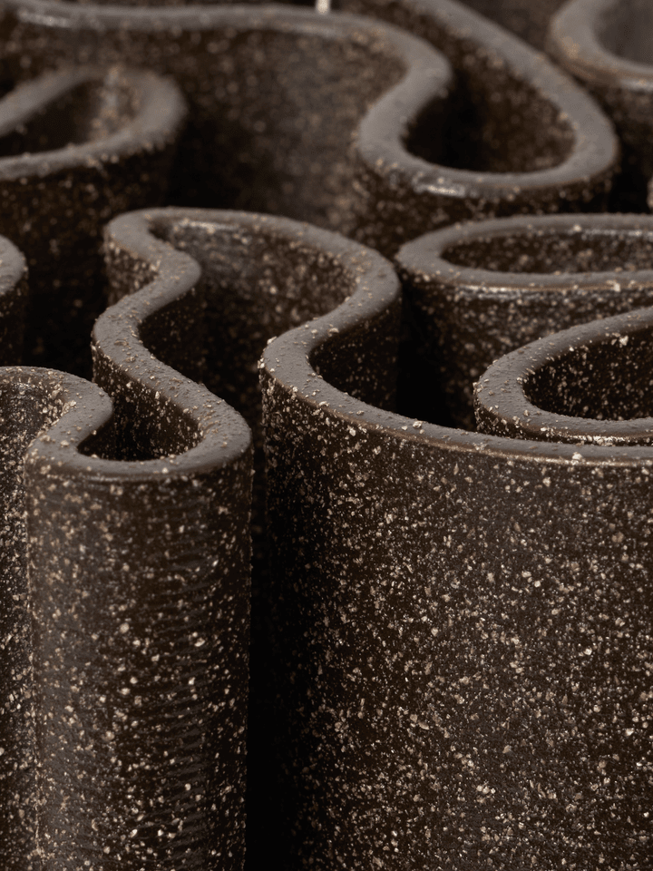 FermLiving_AW26_DedaliVase_H18_DarkBrown_1104274187_2.png