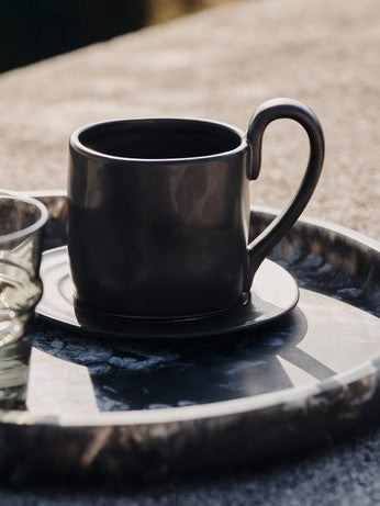 FermLiving_AW25_MistTray_30_Charcoal_1104271866_FlowMugwithSaucer_Black_1104271928.jpg