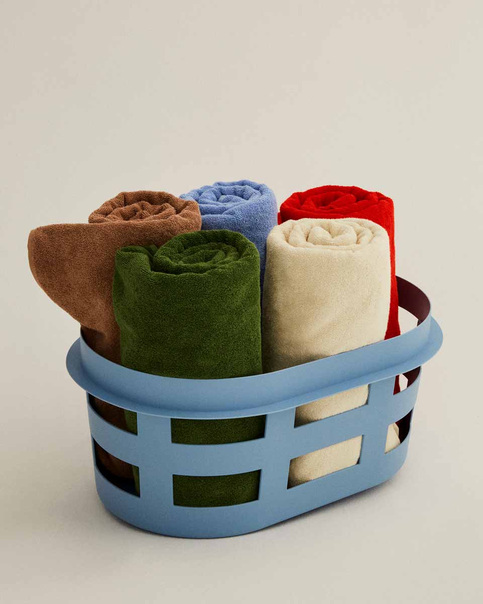 Basket-S-Recycled-soft-blue_Mono-Bath-Towel-Family.jpg