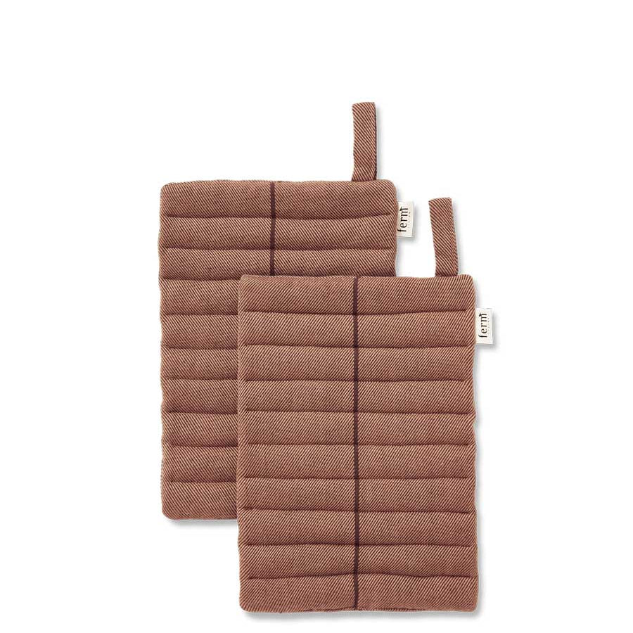 fermLIVING_AW24_ItoPotHolder_SetOf2_Hazel_1104270142_1.jpg