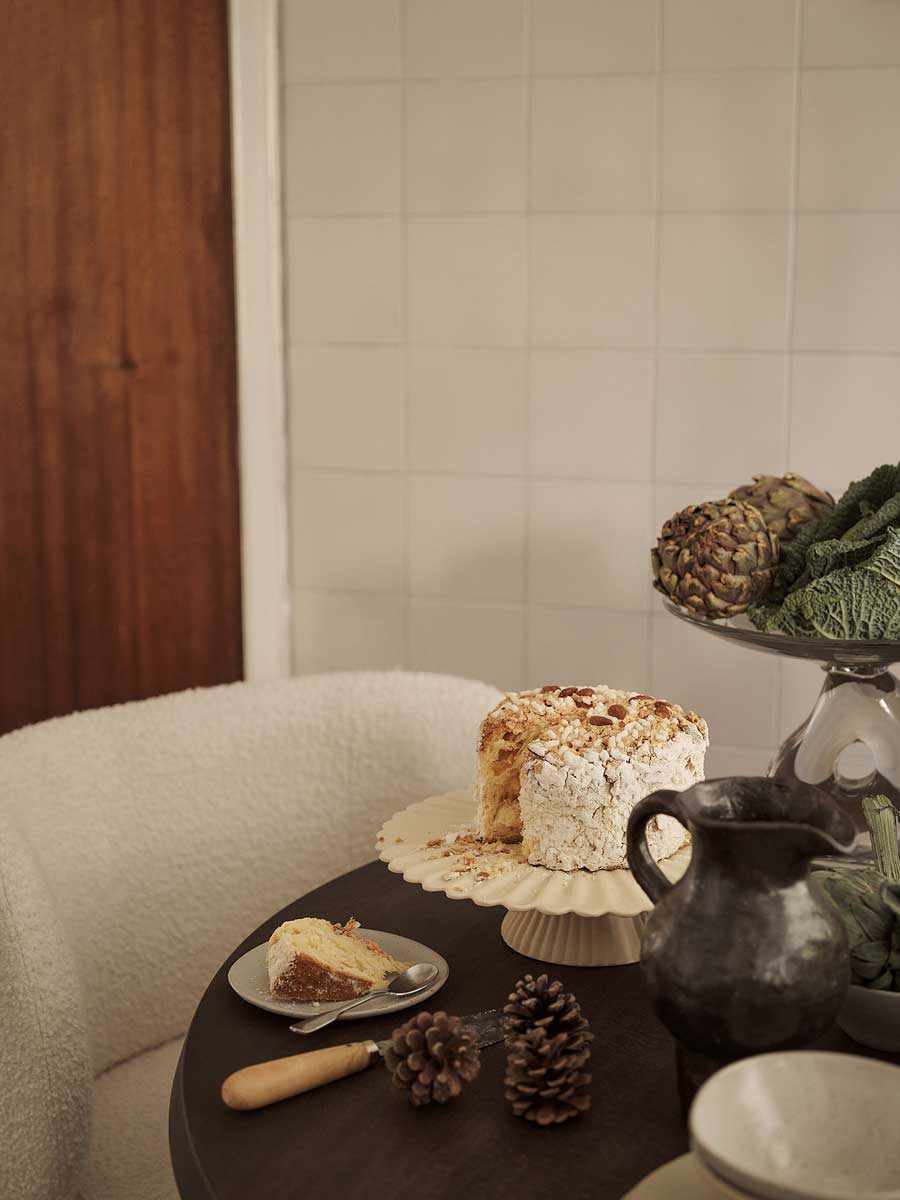 fermLIVING_Holiday2024_FountainCakeStand_1104269922_DoroJug_1104268834_1.jpg