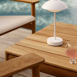 FH_Clam_Portable_White_Pelagus_Lounge_chair_Tradition_Lounge_table_H40.jpg
