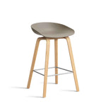 AA003-D153-AA51_AAS-32-H65-khaki-2.0-shell_wb-laquered-oak-base_stainless-steel-footrest.jpg