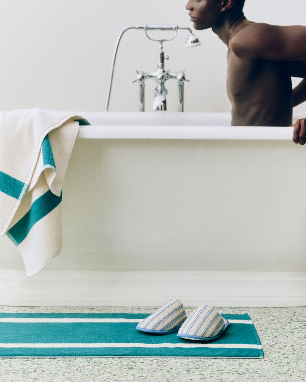 Stripe Bath Mat petrol blue_Waffle Slippers Stripe Dusty blue_Stripe Bath Towel petrol blue.jpg