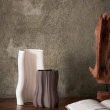 fermLIVING_AW23_MoireVase_1104268111_1104266244_01.jpg