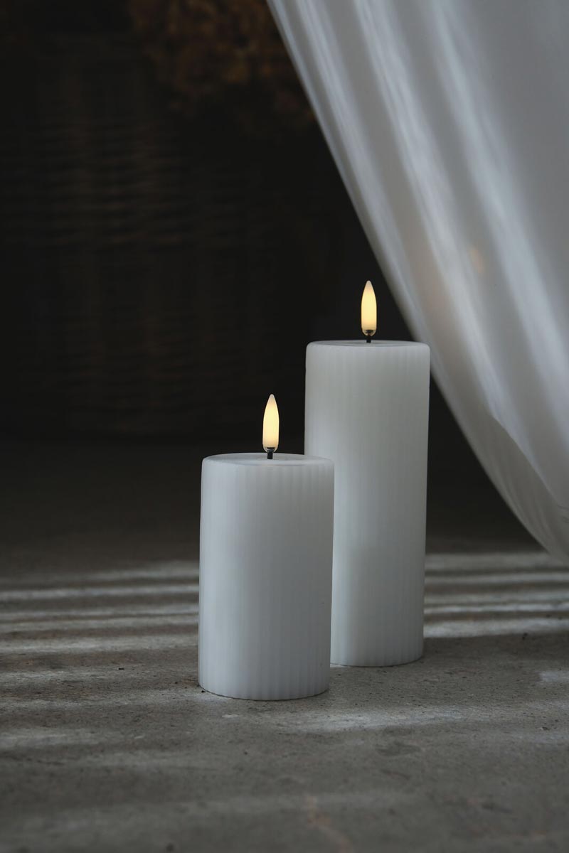 Small-&-Large-Grooved-Candle-medium.jpg