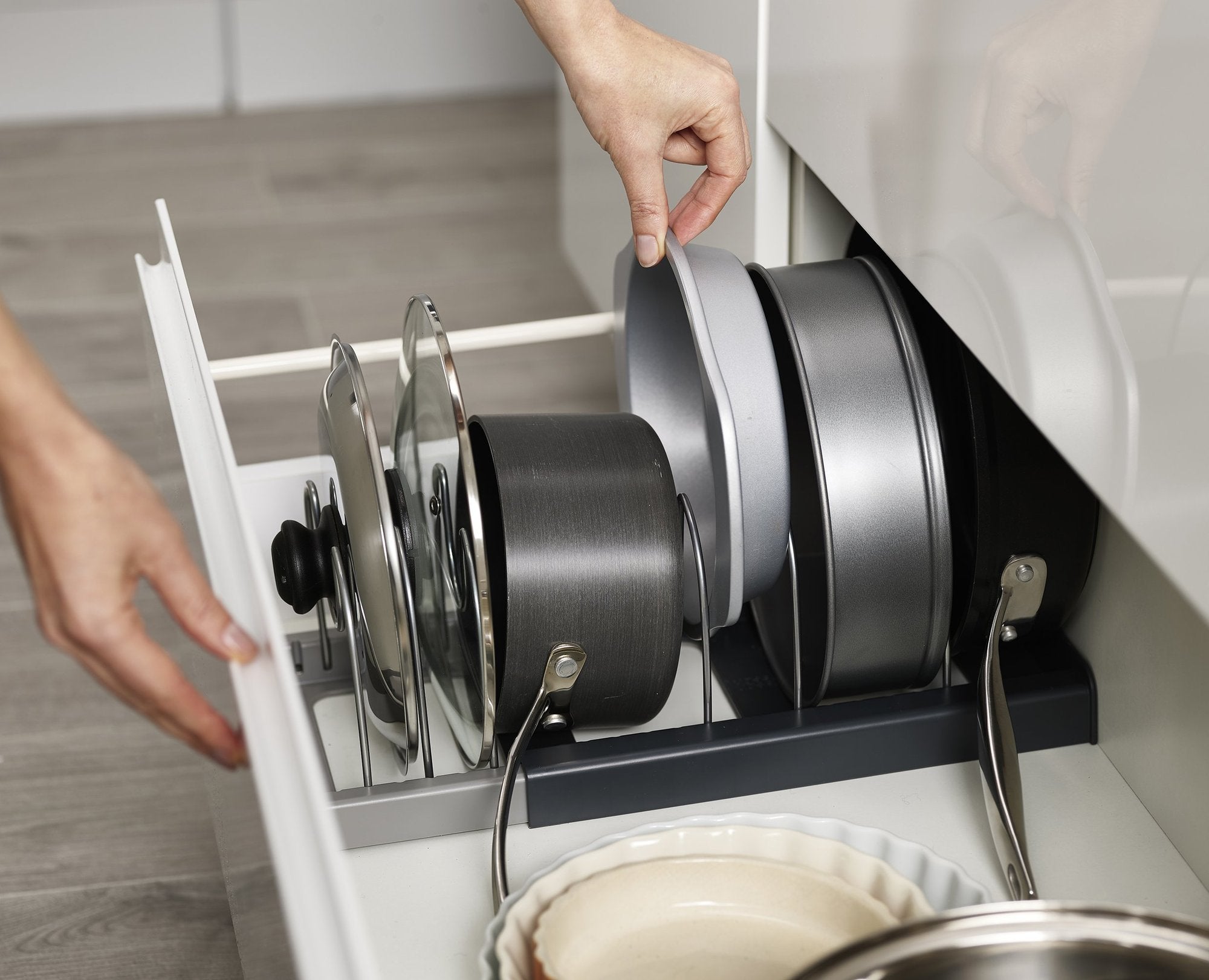 JJ_DrawerStore-Expanding-Cookware-Organiser_Grey_85167_IU1_82f7965c-1256-4cf3-97f2-506cd4617f09_2000x.jpg