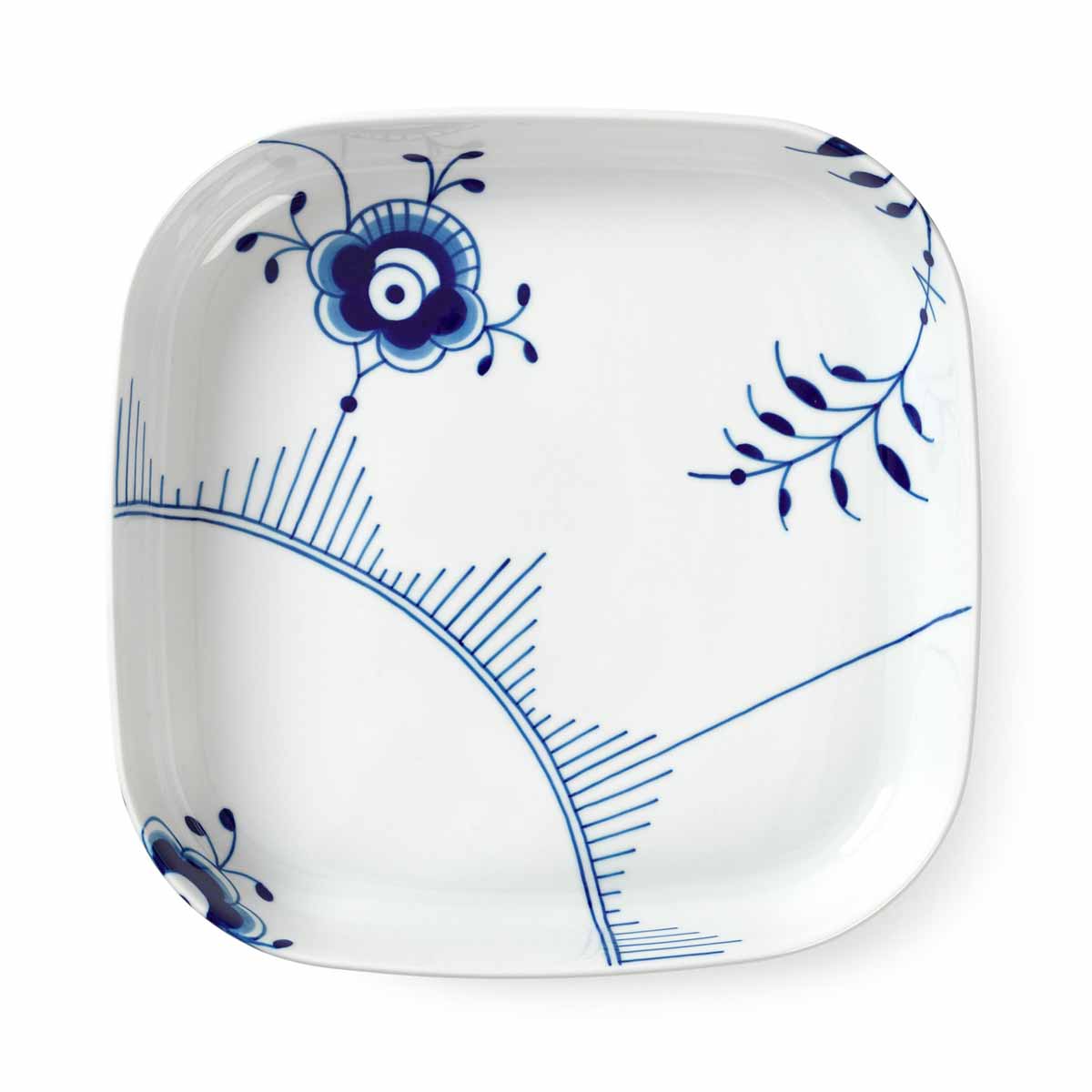 1065430_royalcopenhagenemea_04_blue-fluted-mega-square-ovenware-30cm.jpg