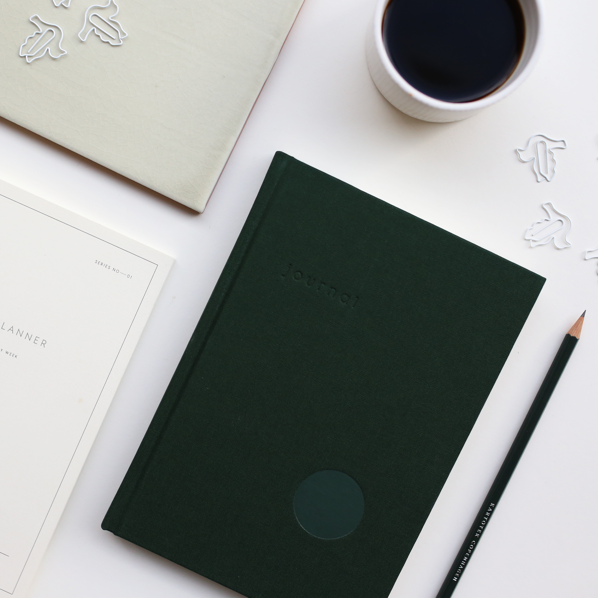 Hardcover_Journal_DarkGreen_01.png