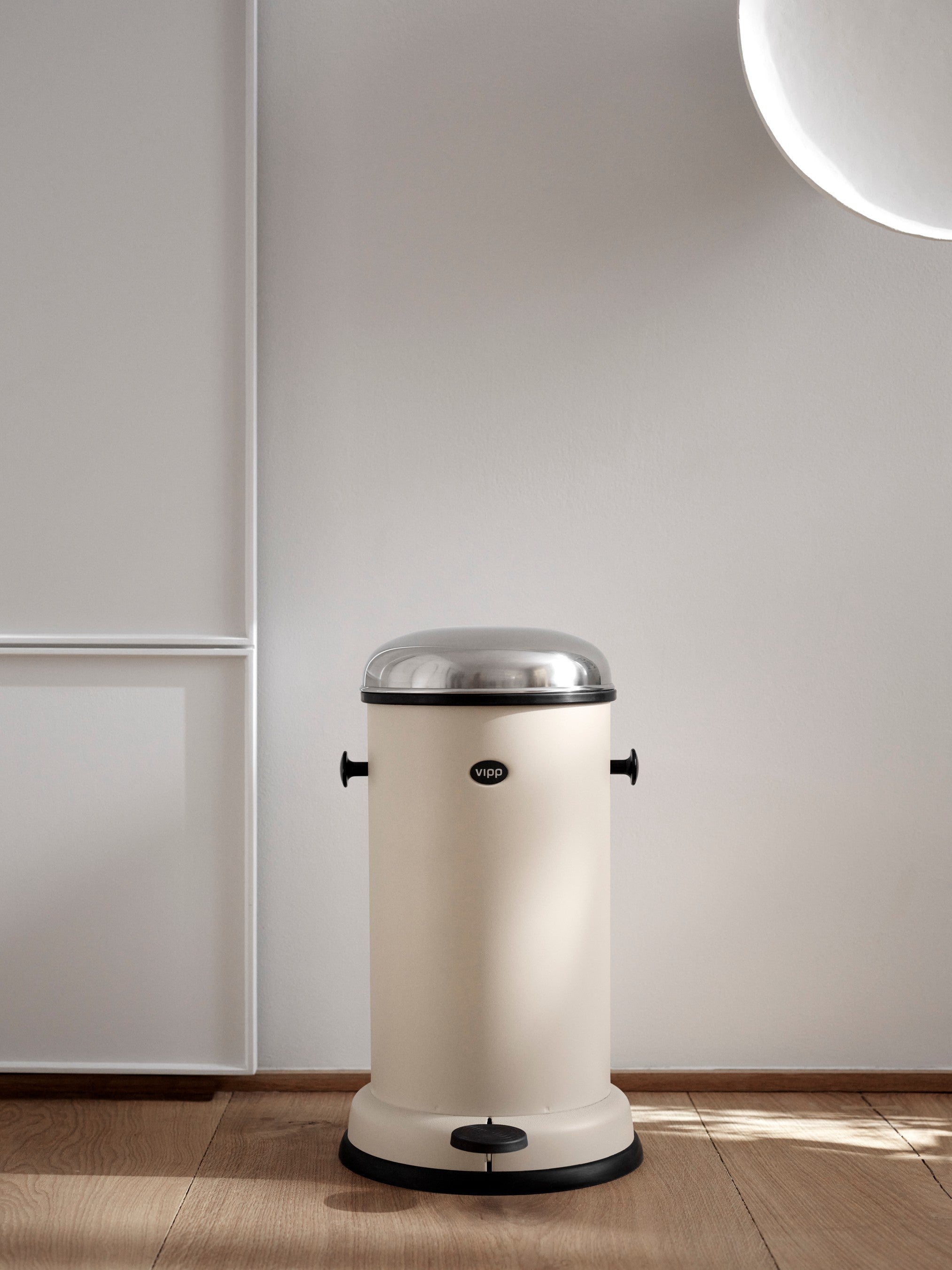 vipp15-bin-beige.jpg