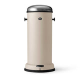 vipp-16-pedal-bin-beige-01-rgb_w.jpg