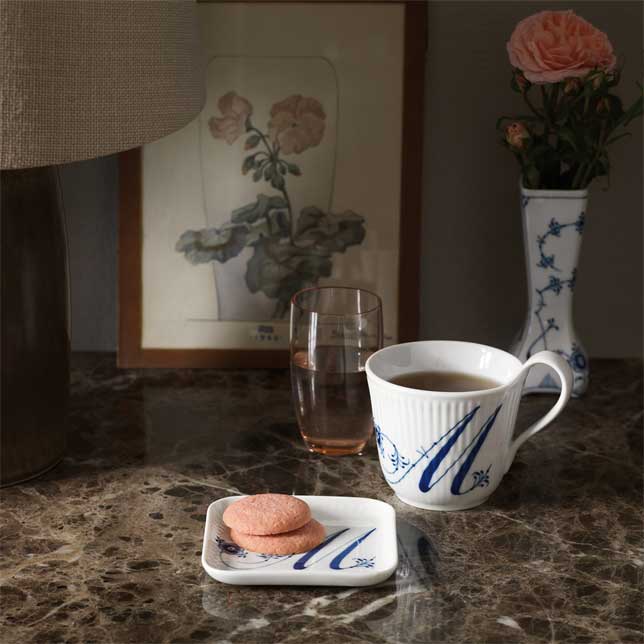 1017158_RoyalCopenhagenEMEA_05_Alphabet-collection-M-Cup-33cl.jpg