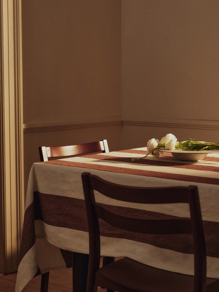 FermLiving_SS26_HaleTablecloth_1104272499_SonaeBowl_1104273002_BodaDiningChair_1104272949.jpg