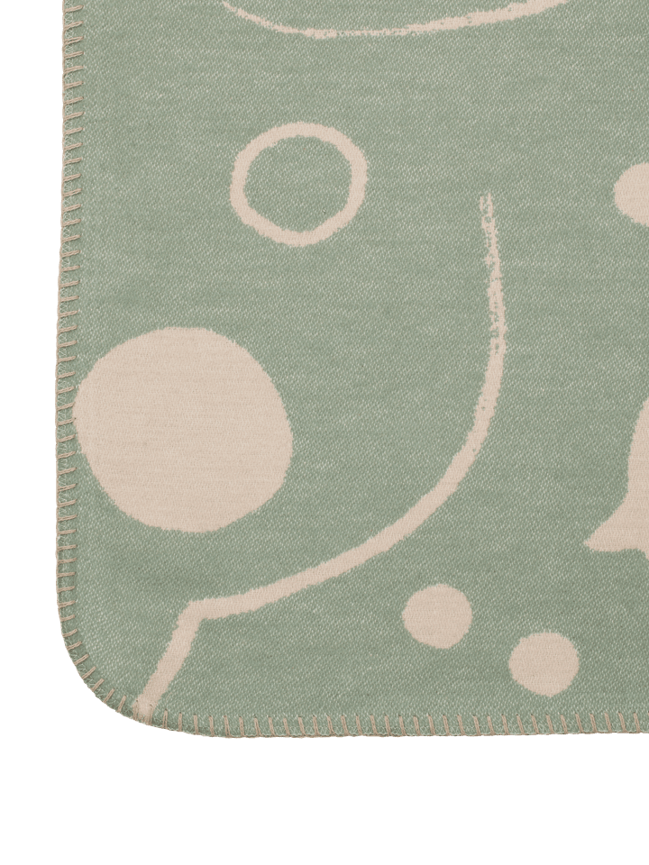 FermLiving_SS26_SkyeBlanket_TeaGreen-Parchment_1104273045_3.png