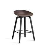 AA007-D132-AA51_AAS-32-H65-raisin-2.0-shell_black-wb-laquered-oak-base_black-steel-footrest.jpg