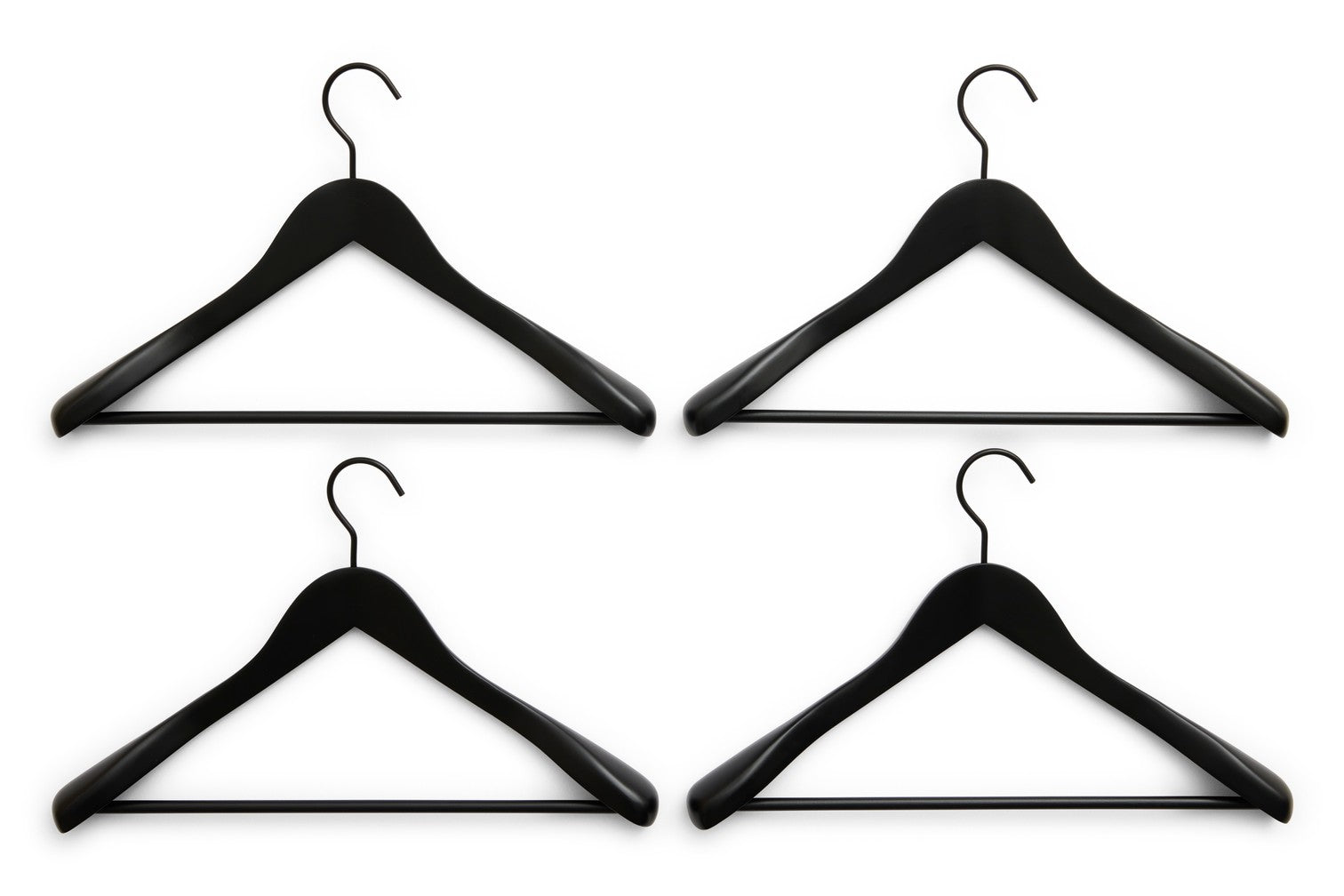 AF587-B050-AG46_Smooth Coat Hanger w bar Wide Set of 4, black.jpg
