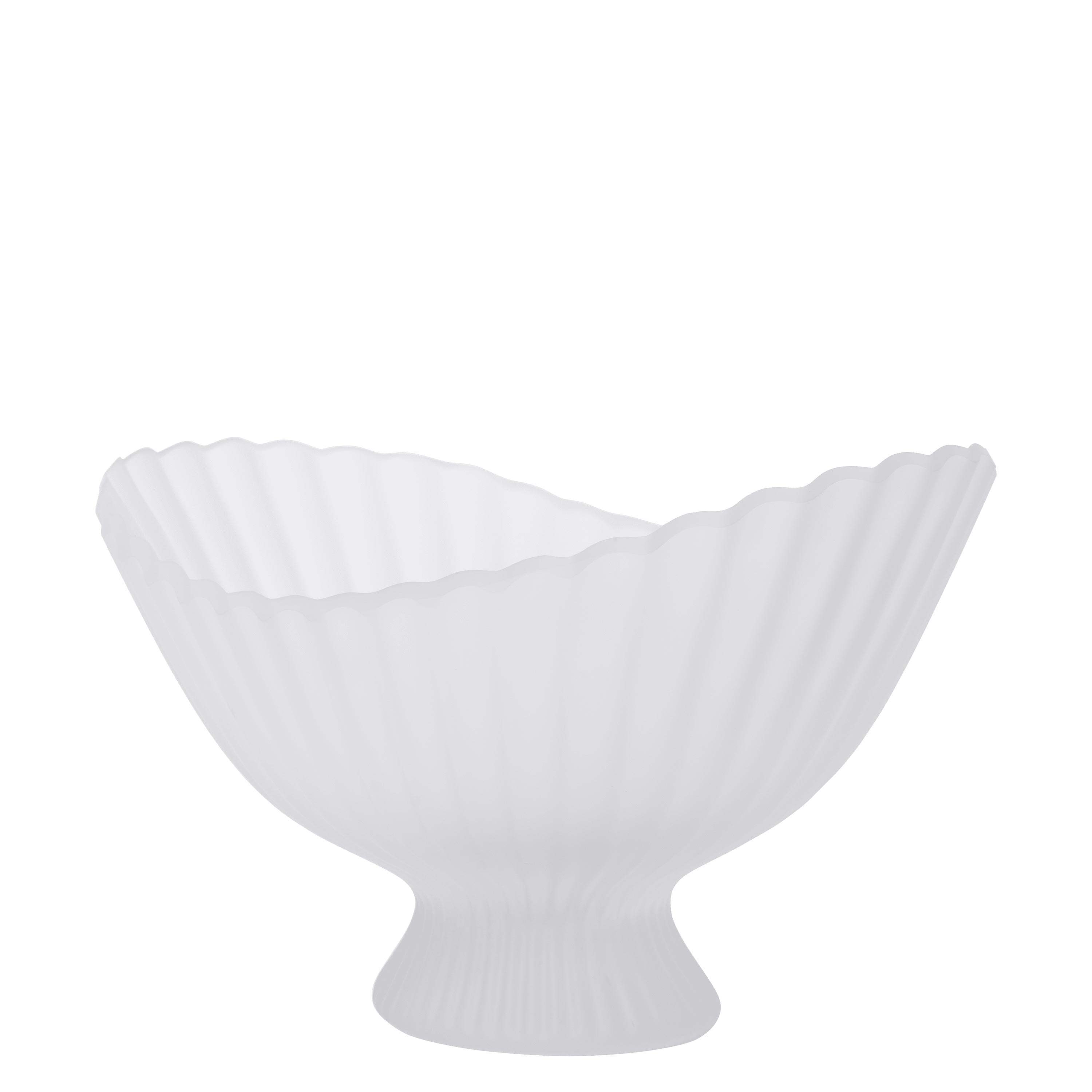 FermLiving_SS26_FountainGlassCentrepiece_Frosted_1104272629_2.jpg