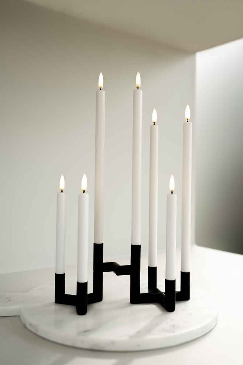 Uyuni-UL-TA-NWW-01312-2--UL-TA-NW01325-2-Mini-Taper-Candles-1.jpg