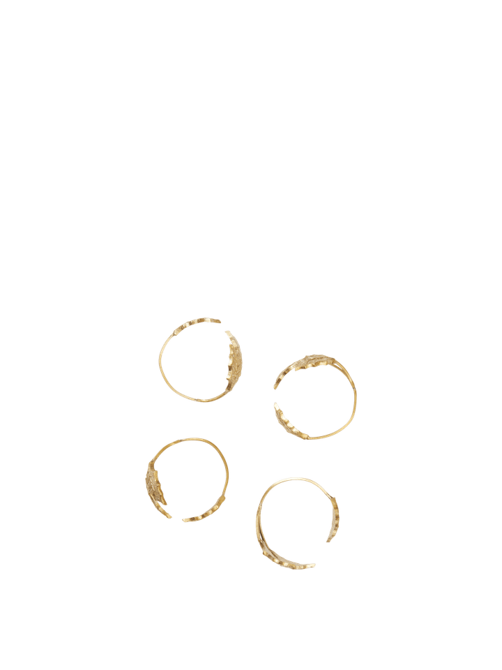 FermLiving_Holiday2025_HollyLeafNapkinRings_SetOf4_Brass_1104271779_1.png