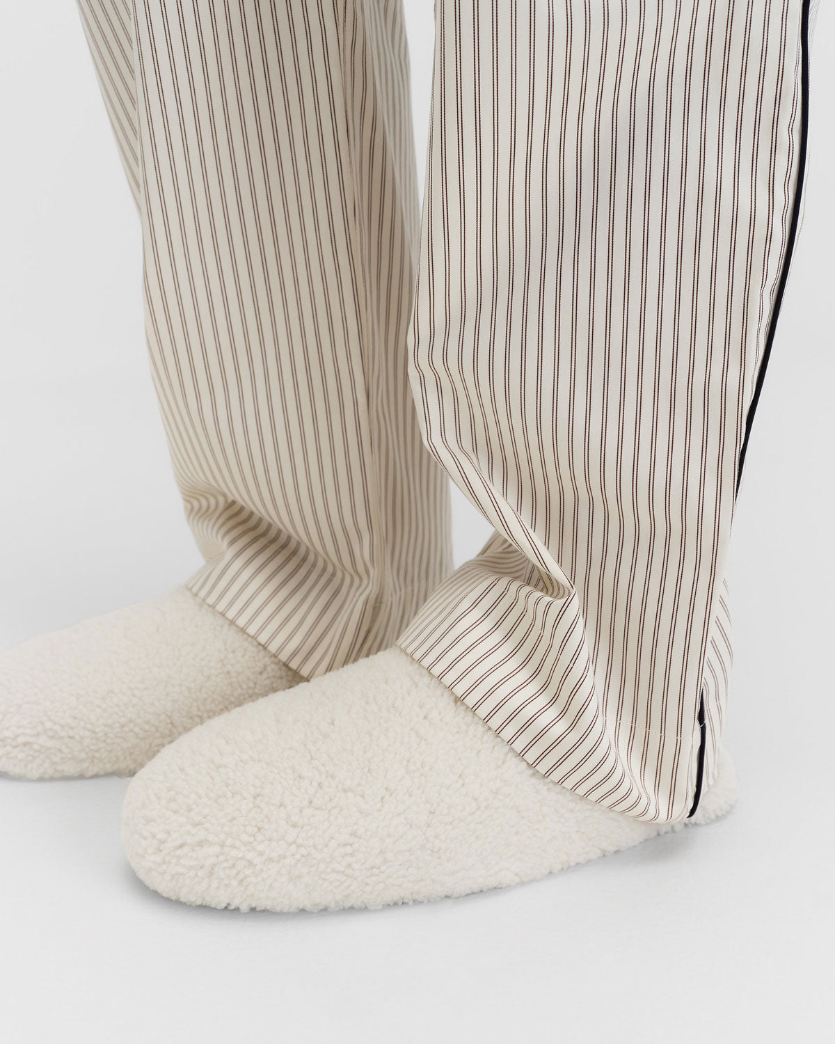 Tekla_Home-slipper_Accessories_Texas_1-(1).jpg