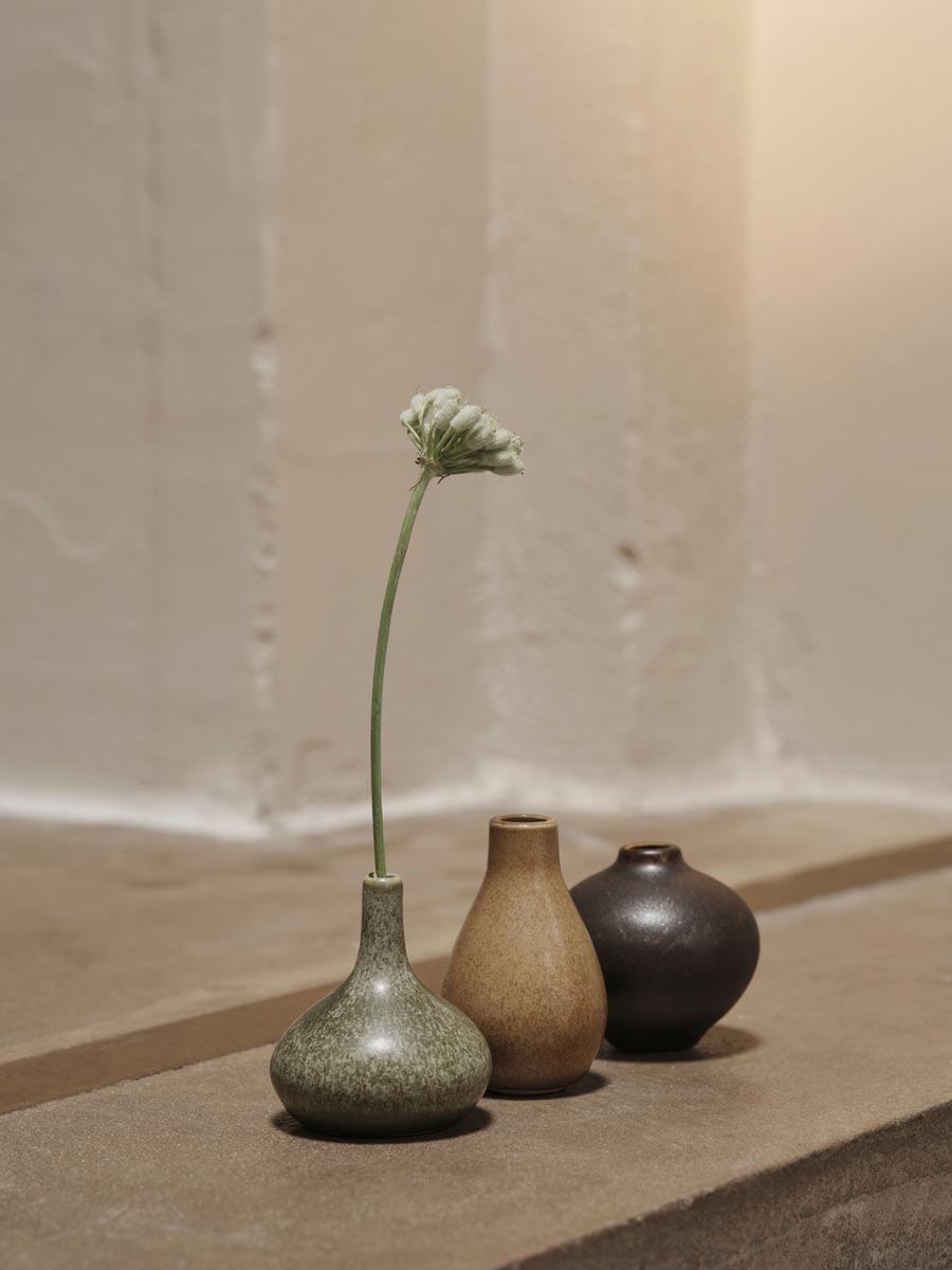 fermLIVING_AW24_KomoMiniVases_SetOf3_Calm_1104269711-(1).jpg