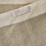 vipp-102-105-towel-khaki-detail-02.jpg