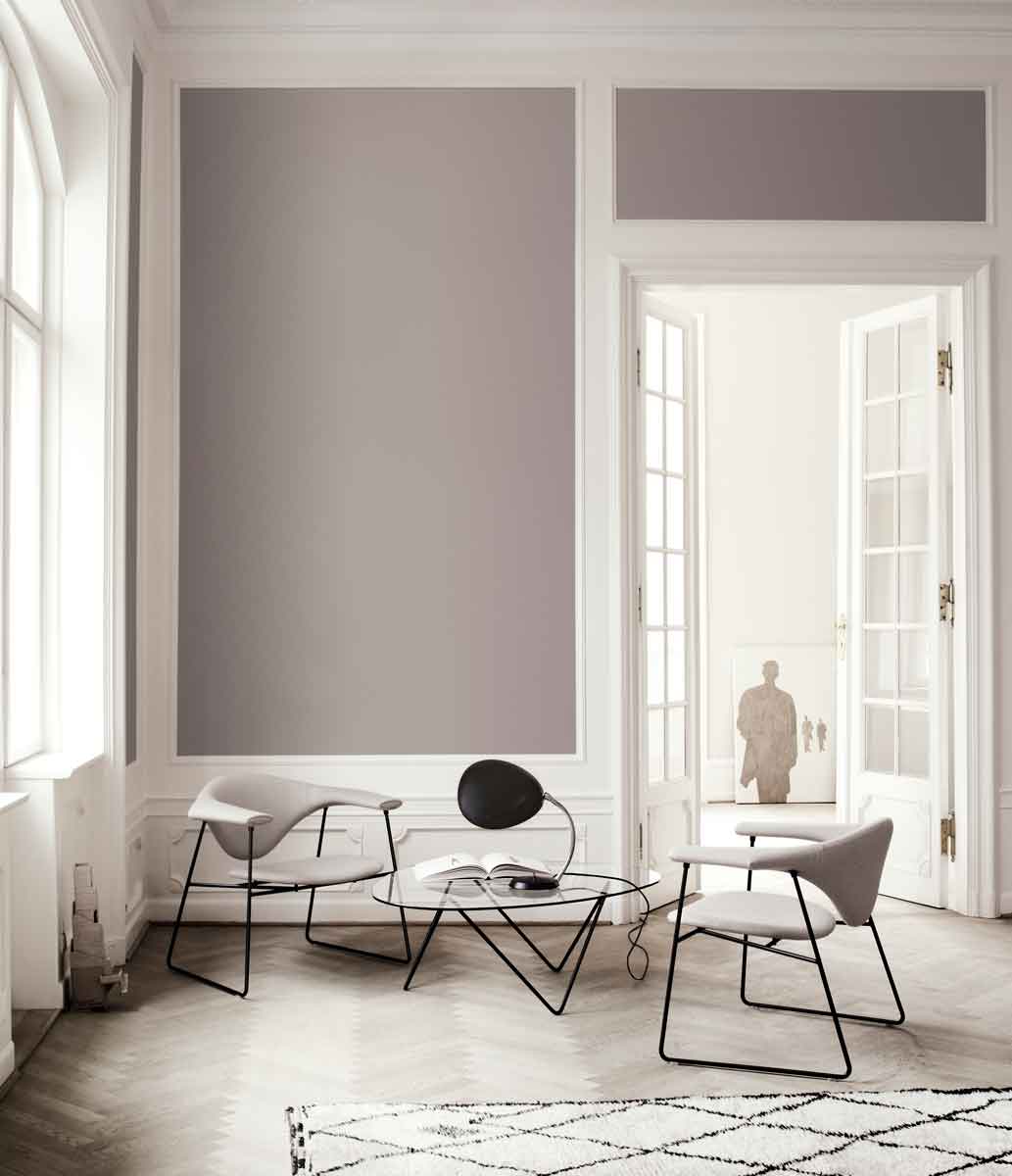 MasculoLoungeChairSledgeBase_PedreraCoffeTable_CobraTableLamp_02_1.jpg