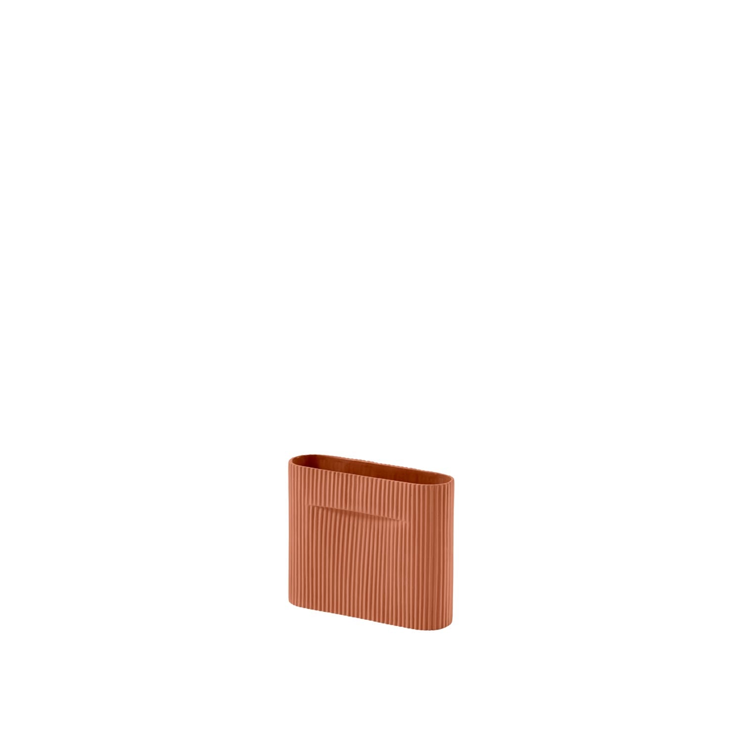 13120-en-ridge-vase-terracotta-17-cm-muuto-5000x5000-hi-res.jpg