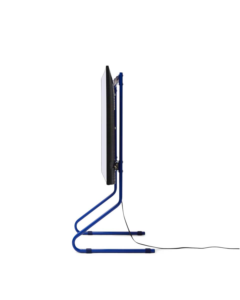 Pedestal_Sway_Ultra_Marine_WB_3.jpg