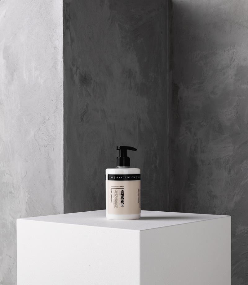 02_-_Hand_lotion_-_Elderberry_and_birch-Hand_care-145_800x.jpg