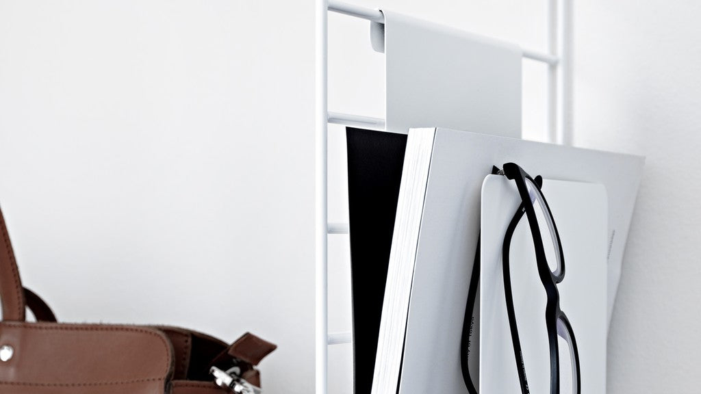 string-system-string-plus-magazineholder-closeup_cropped_landscape_medium.jpg
