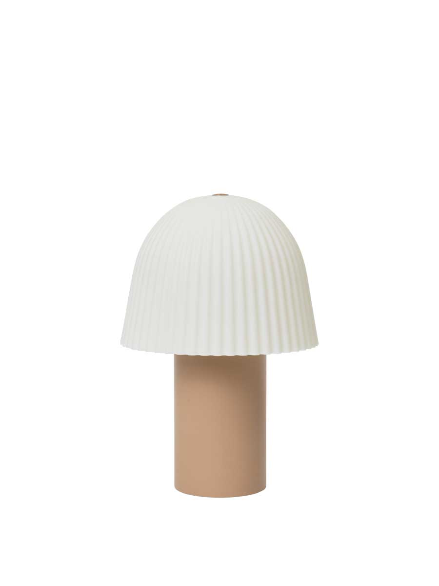 FermLiving_SS25_FrillPortableLamp_RoseWhite_1104271029_1.jpg