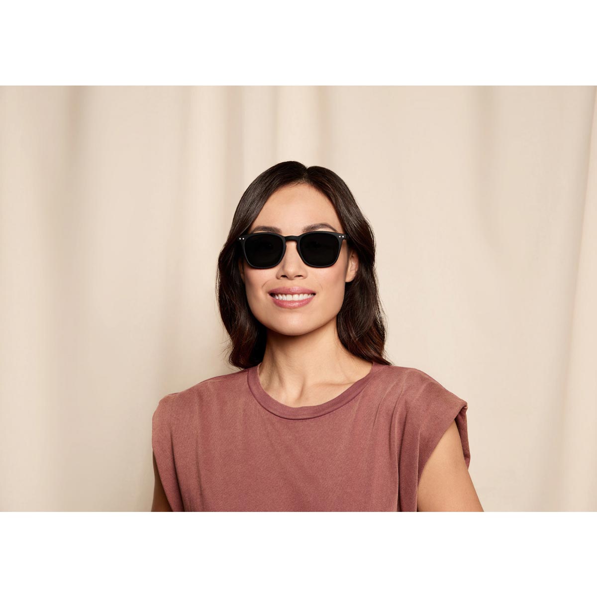 e-sun-black-sunglasses-(3).jpg