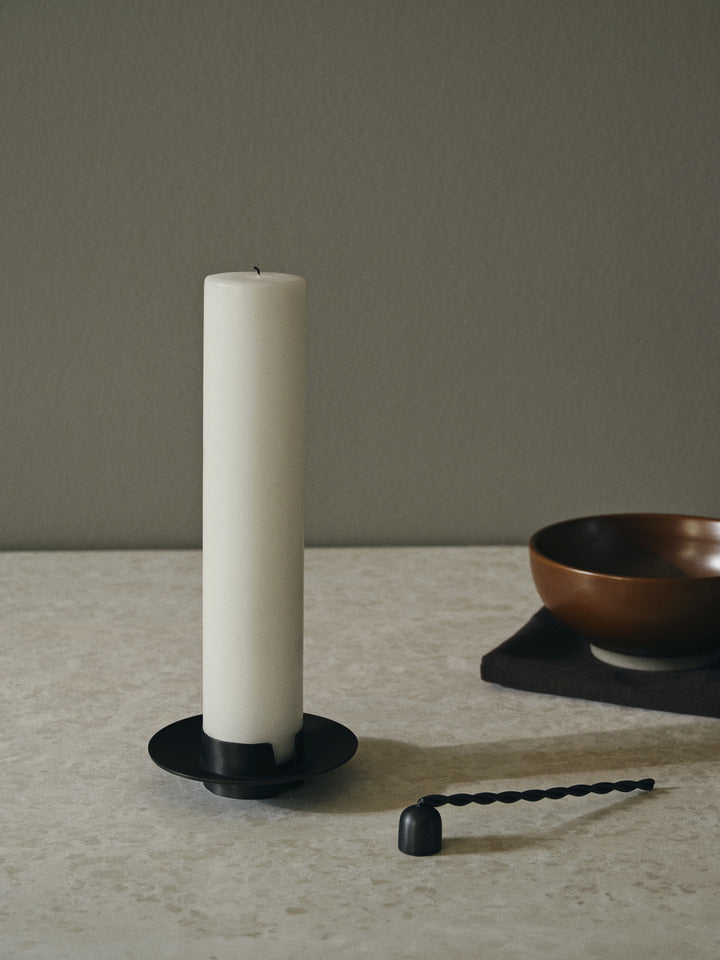 fermLIVING_AW23_BlockCandleHolder_1104267455_01.jpg