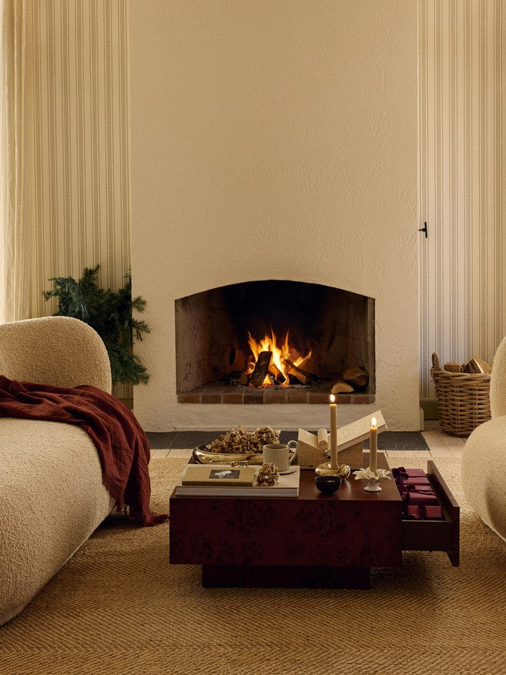 FermLiving_Holiday2026_BellureCentrepiece_1104273994_BellureCandleHolder_1104273899_HollyLeafCandleHolder_1104274440_TvaraBookStand_1104273093_FlowMugwithSaucer_1104271929_BurlStorageCoffeeTable_1104272383 (1).jpg