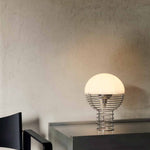 101206_Verpan-Wire-Table-lamp-H42xØ30-Chrome-White_6.jpg