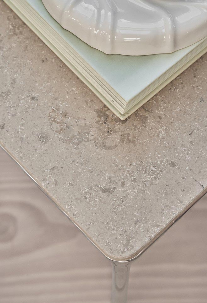 vipp-427-coffee-table-square-jura-grau-blau-detail-01.jpg