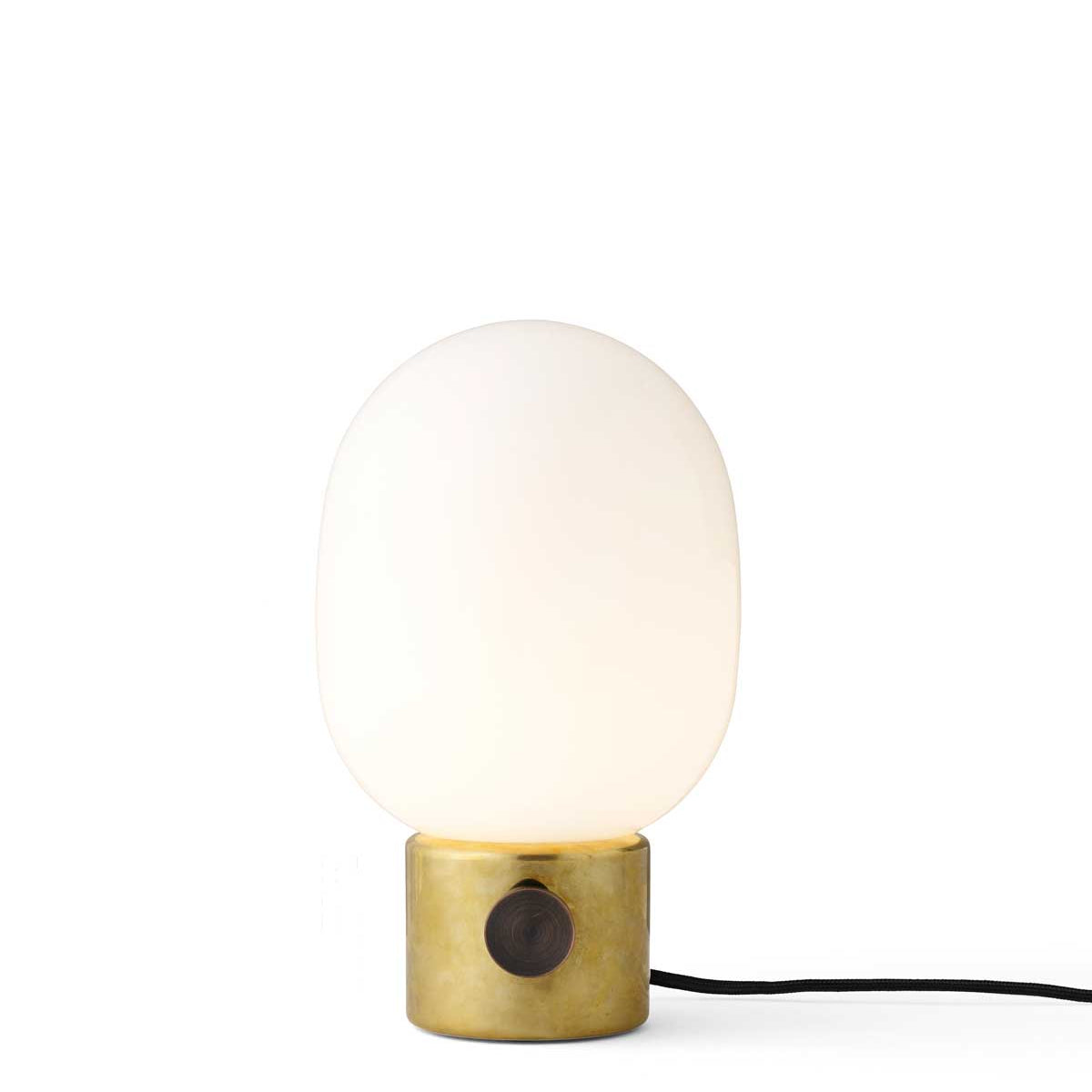 1800839_EU_1800839U_US_JWDA-Metallic-Lamp_Mirror-Polished-Brass_02.jpg