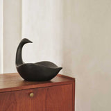 fermLIVING_AW24_SwanCentrepiece_Black_1104270029_4.jpg