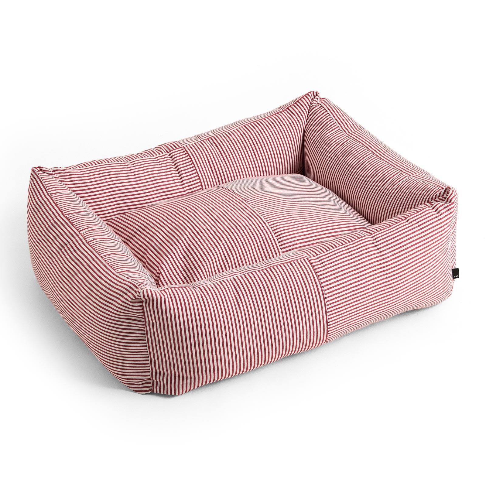 AF570-A602-AS05_HAY-Dogs-Bed-Zip-M-red-and-white-stripe.jpg