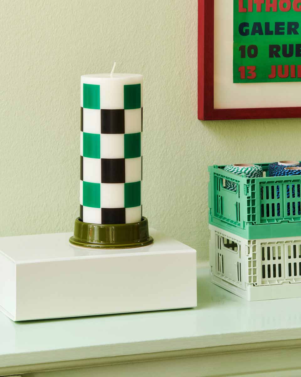 Column-Candle-M-off-white-and-green-and-black-check_Column-Candleholder-M-army-green_Colour-Storage-XS-chalk-white.jpg