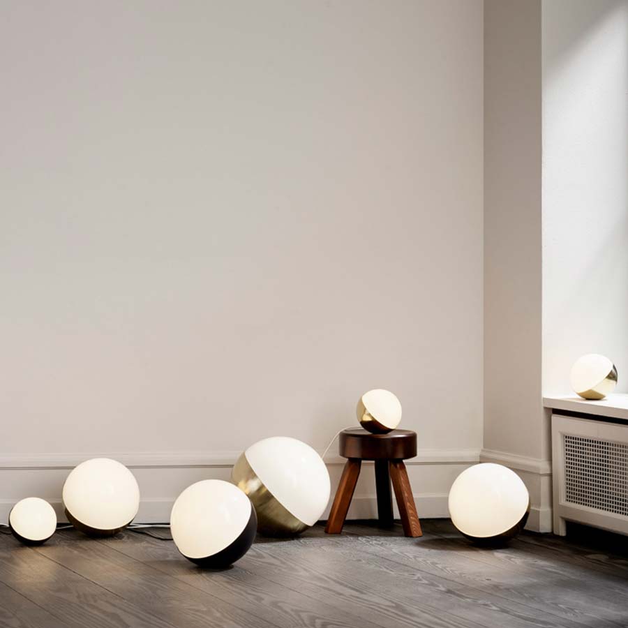 vl-studio-table-gallery-1.jpg