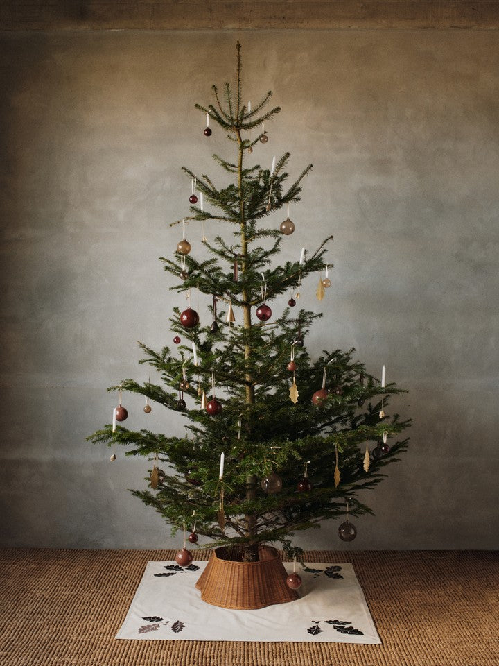 FermLiving_Holiday2025_OakLeafBrassOrnaments_1104271778_HollyLeafBrassOrnaments_1104271777_OakLeafChristmasTreeHolders_1104271781_1104271783_1104271818_1104271877_1104271814.jpg