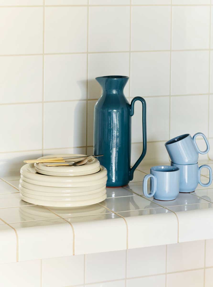 Barro-Plate-dia18_dia24-set-of-2-off-white_Barro-Jug-dark-blue_Barro-Cup-Set-of-2-light-blue_MVS-Cutlery-set-of-4-yellow.jpg