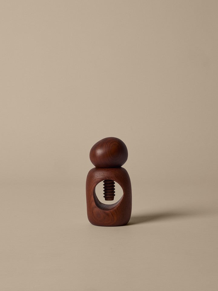 FermLiving_AW25_PackshotsWithBackground_CairnNutCracker_DarkBrown_1104271946.jpg