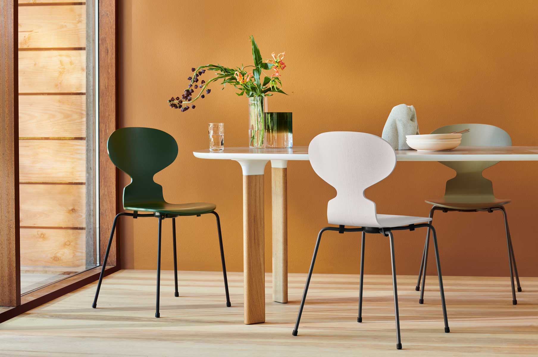 FH_Ant_3101_Evergreen_Olive-Green_Light-Beige_Warm-Graphite_Analog_JH63_Oak_White.jpg