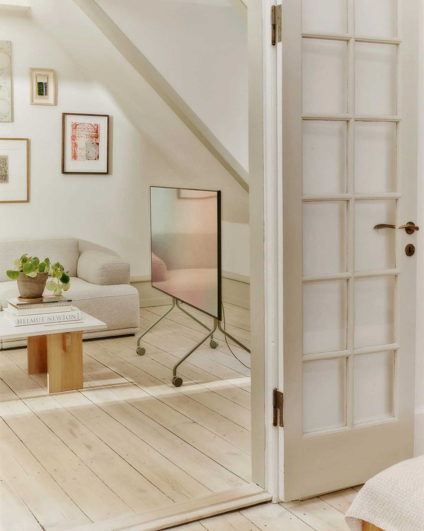 67d69d24-e022-4c0c-b8d5-84620f091ba5.jpg