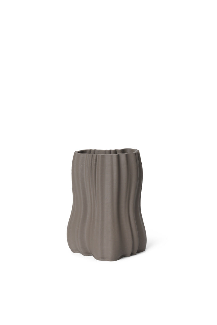 fermLIVING_AW23_1104268111_MoireVase_Anthracite_01.jpg